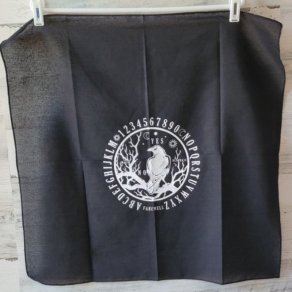 Raven Cloth Ouiji Board - Picture 2 of 3